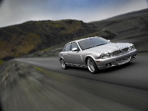Jaguar_xj