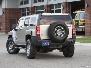 Hummer H3 