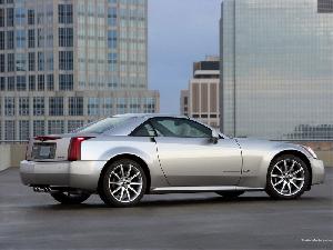 Cadillac-XLR